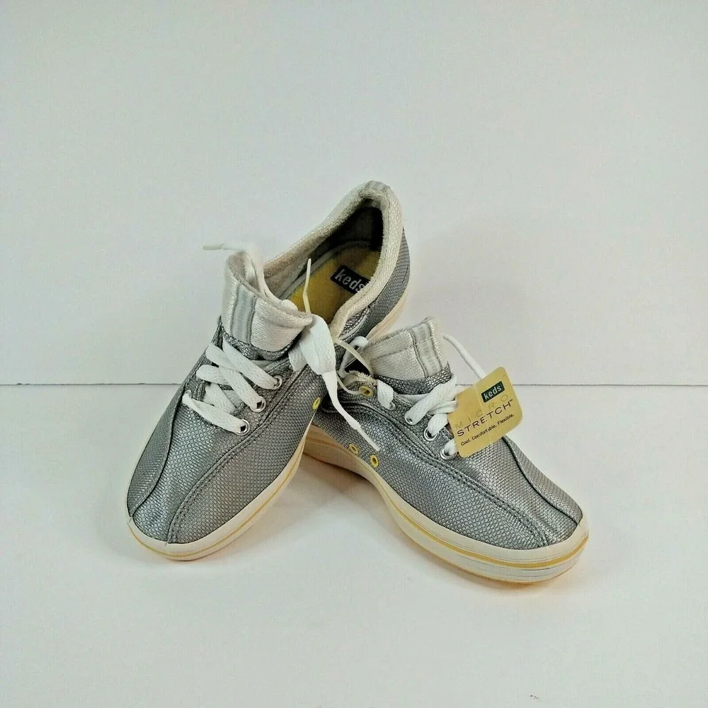 KEDS Micro Stretch Youth Comfort Lace Up silver Casual Walking sneakers‎ Sz 3
